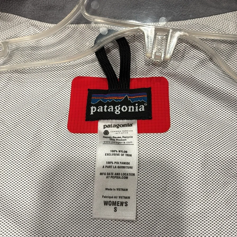 Patagonia Torrentshell H2NO Hooded Rain Jacket Waterproof Nylon Red Delicious - Picture 11 of 15